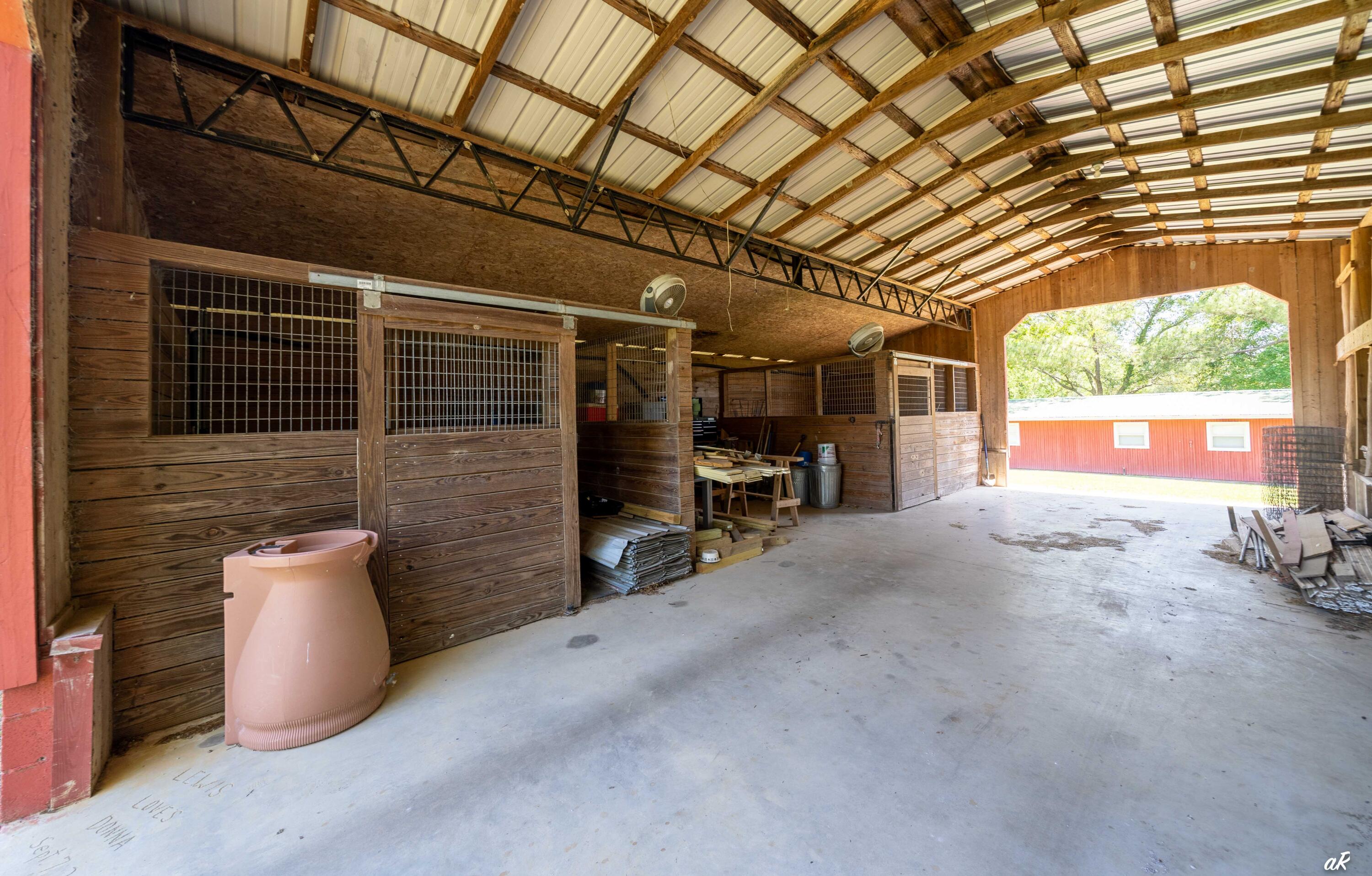 2513 Highway 79 Vernon, FL 32462 - Photo 66 of 85 63 Barn