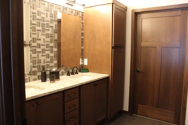 $550,000 | N852 Golf, Unit 5, Prairie du Sac, WI 53578