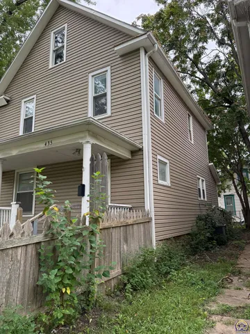 $230,000 | 435 Southwest Western Avenue, Topeka, KS 66606