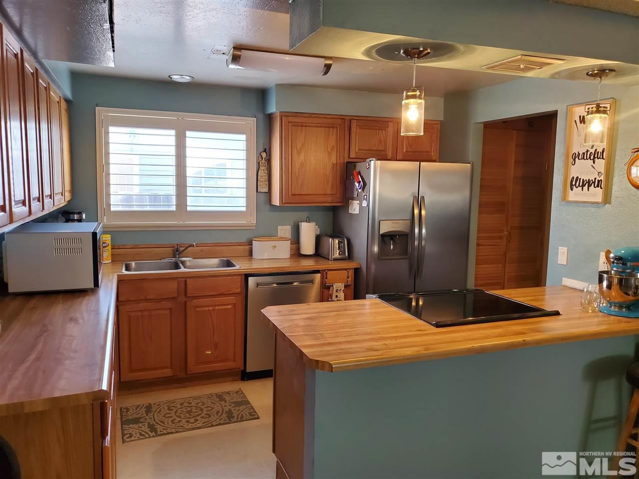 2860 Randolph Drive Reno, NV 89502 - Photo 2 of 13 Photo 2