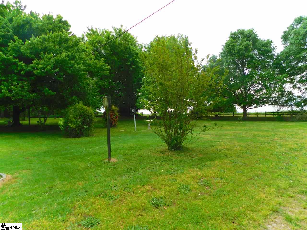 421 Happy Valley Road Fountain Inn, SC 29644 - Photo 4 of 15 Gallery Image 4