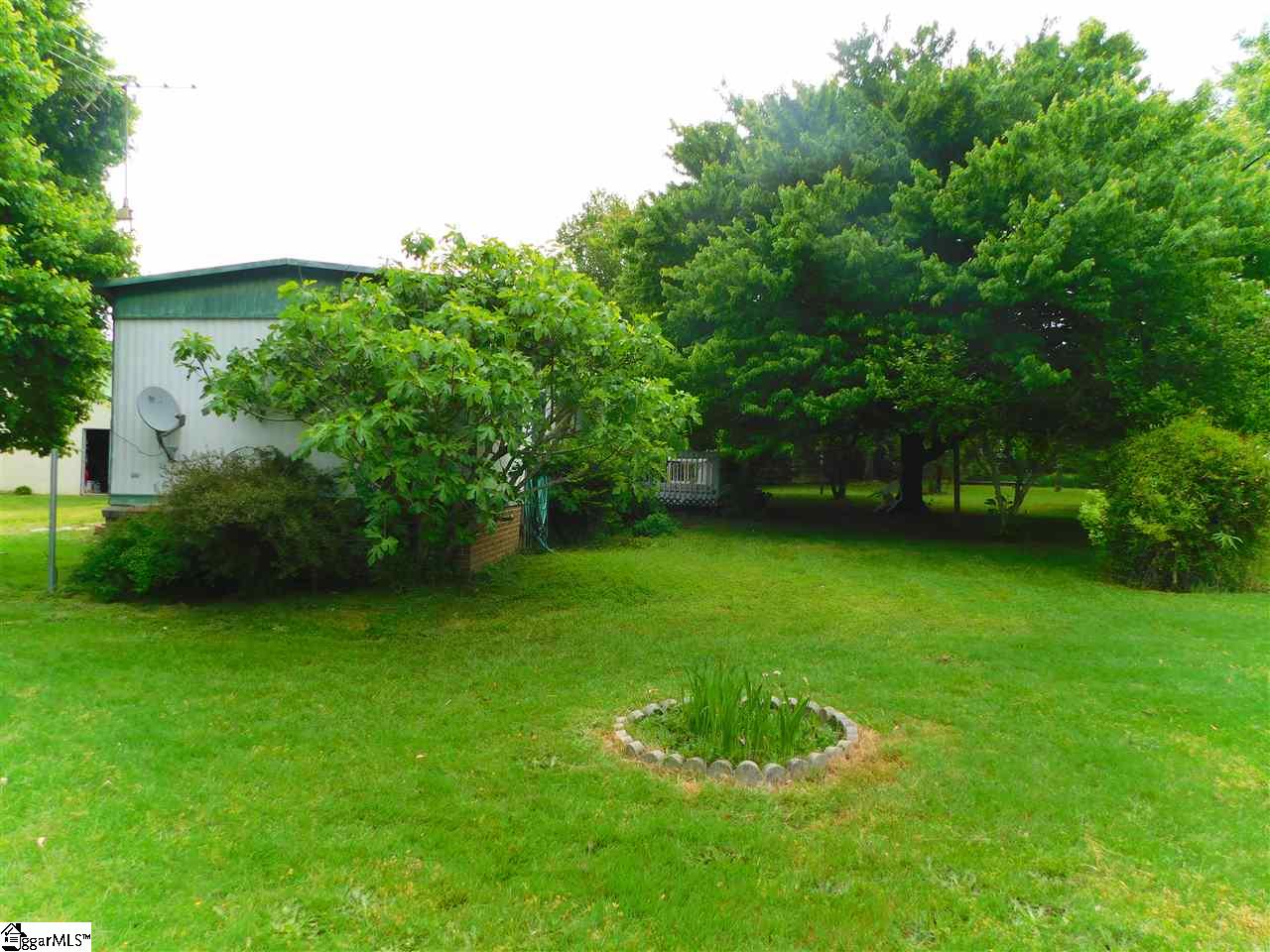 421 Happy Valley Road Fountain Inn, SC 29644 - Photo 5 of 15 Gallery Image 5