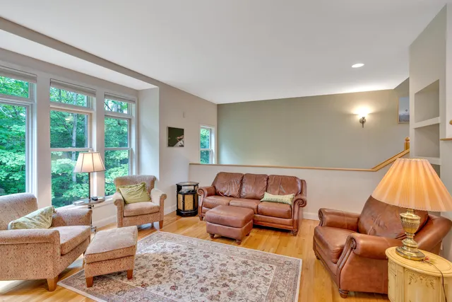 $729,000 | 215 Granite Way, Unit 8B, Hartford, VT 05059