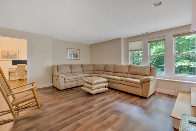 $729,000 | 215 Granite Way, Unit 8B, Hartford, VT 05059