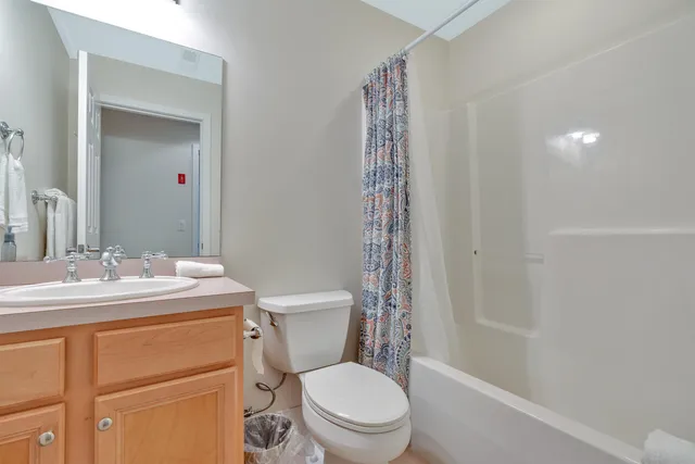 $729,000 | 215 Granite Way, Unit 8B, Hartford, VT 05059