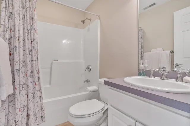 $729,000 | 215 Granite Way, Unit 8B, Hartford, VT 05059