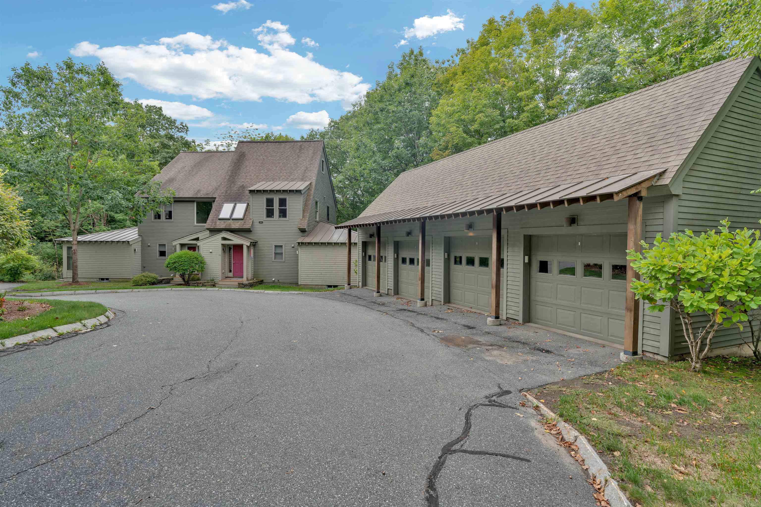 215 Granite Way, Unit 8B Hartford, VT 05059 - Photo 31 of 33