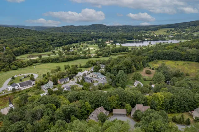 $729,000 | 215 Granite Way, Unit 8B, Hartford, VT 05059