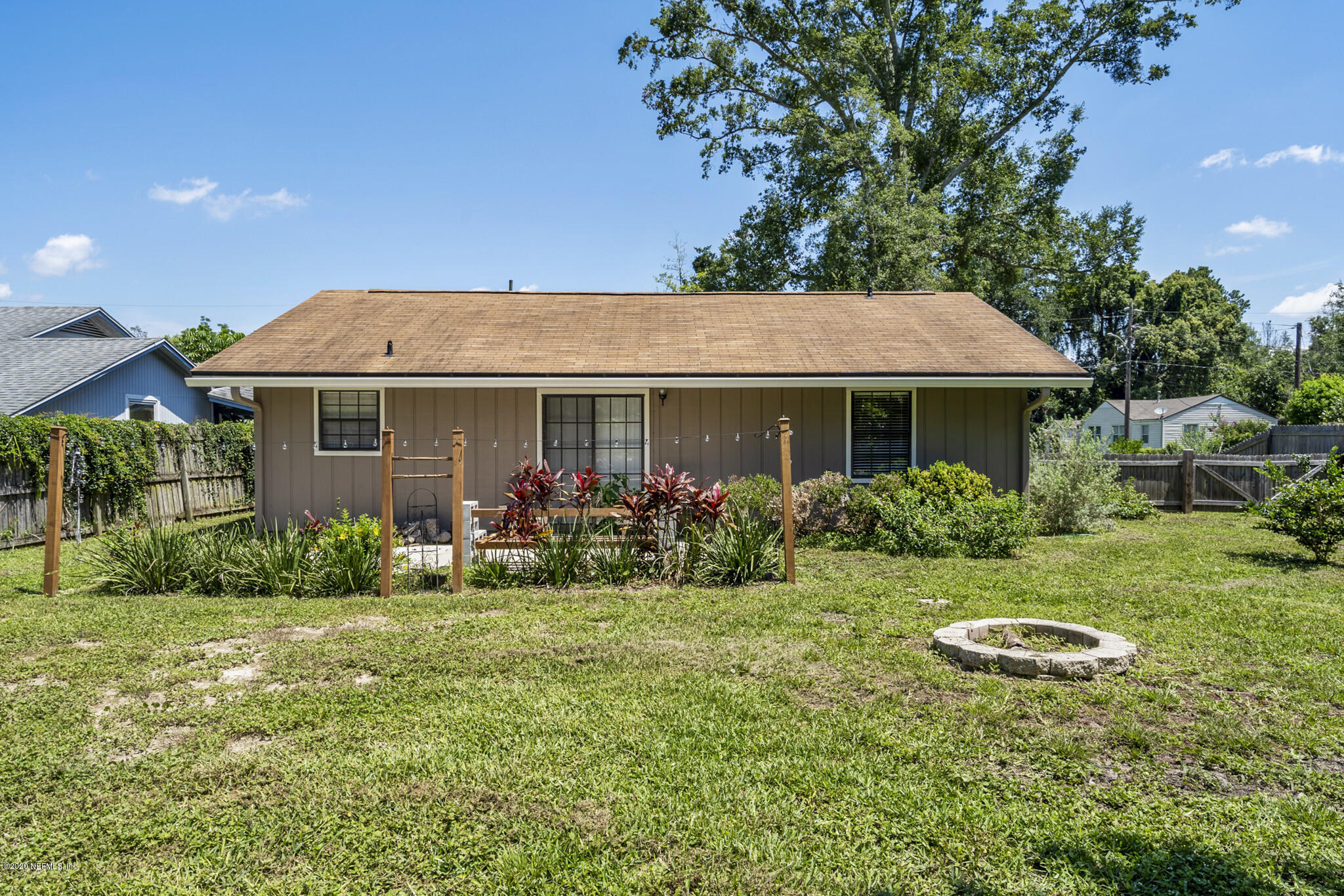 4704 Pinewood Road Jacksonville, FL 32210 - Photo 13 of 19 Back of house