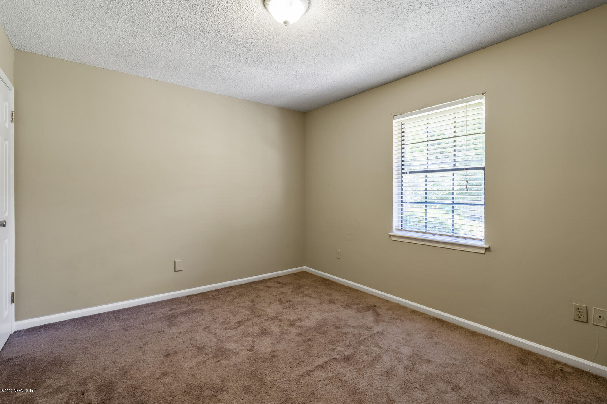 4704 Pinewood Road Jacksonville, FL 32210 - Photo 17 of 19 Guest bedroom 2