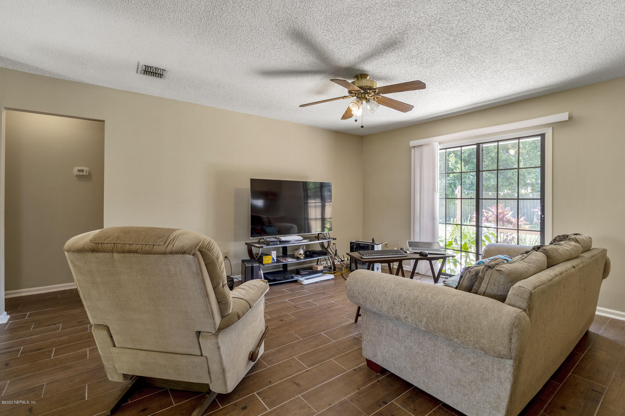 4704 Pinewood Road Jacksonville, FL 32210 - Photo 4 of 19 Great Room