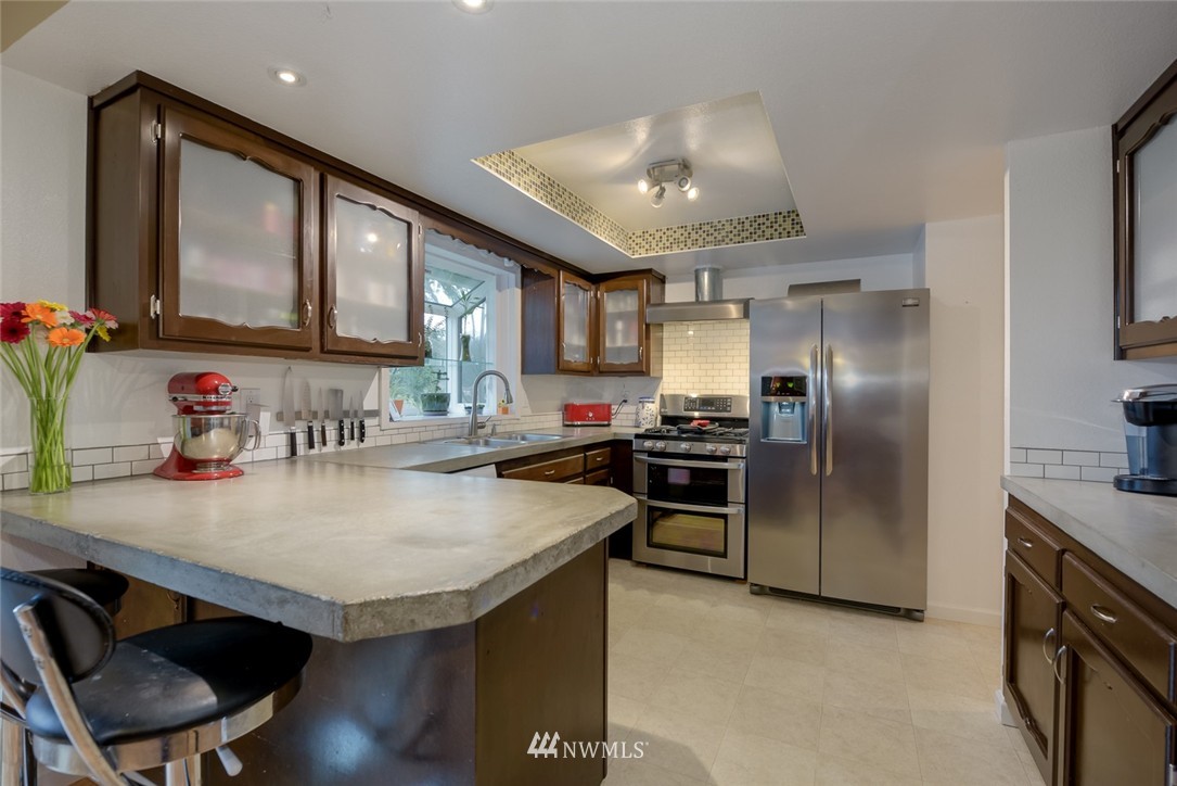 632 216th Street Southwest Bothell, WA 98021 - Photo 11 of 25