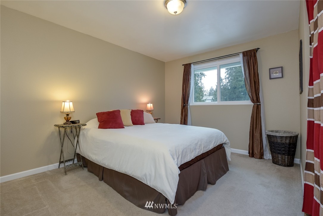 632 216th Street Southwest Bothell, WA 98021 - Photo 14 of 25