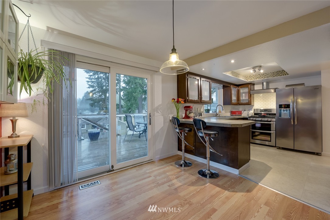 632 216th Street Southwest Bothell, WA 98021 - Photo 8 of 25