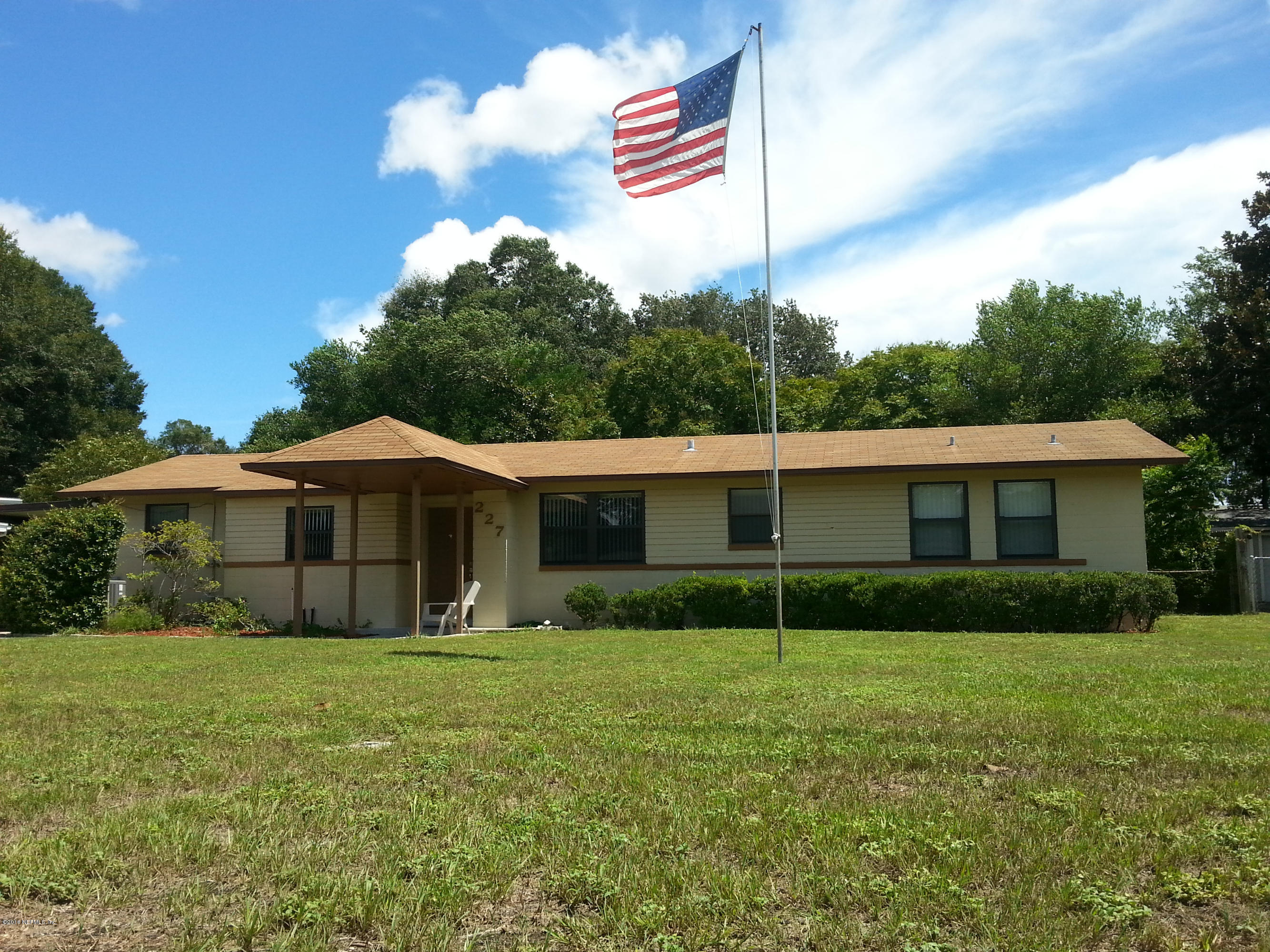 227 Glynlea Road Jacksonville, FL 32216 - Photo 4 of 24 20160902_131259