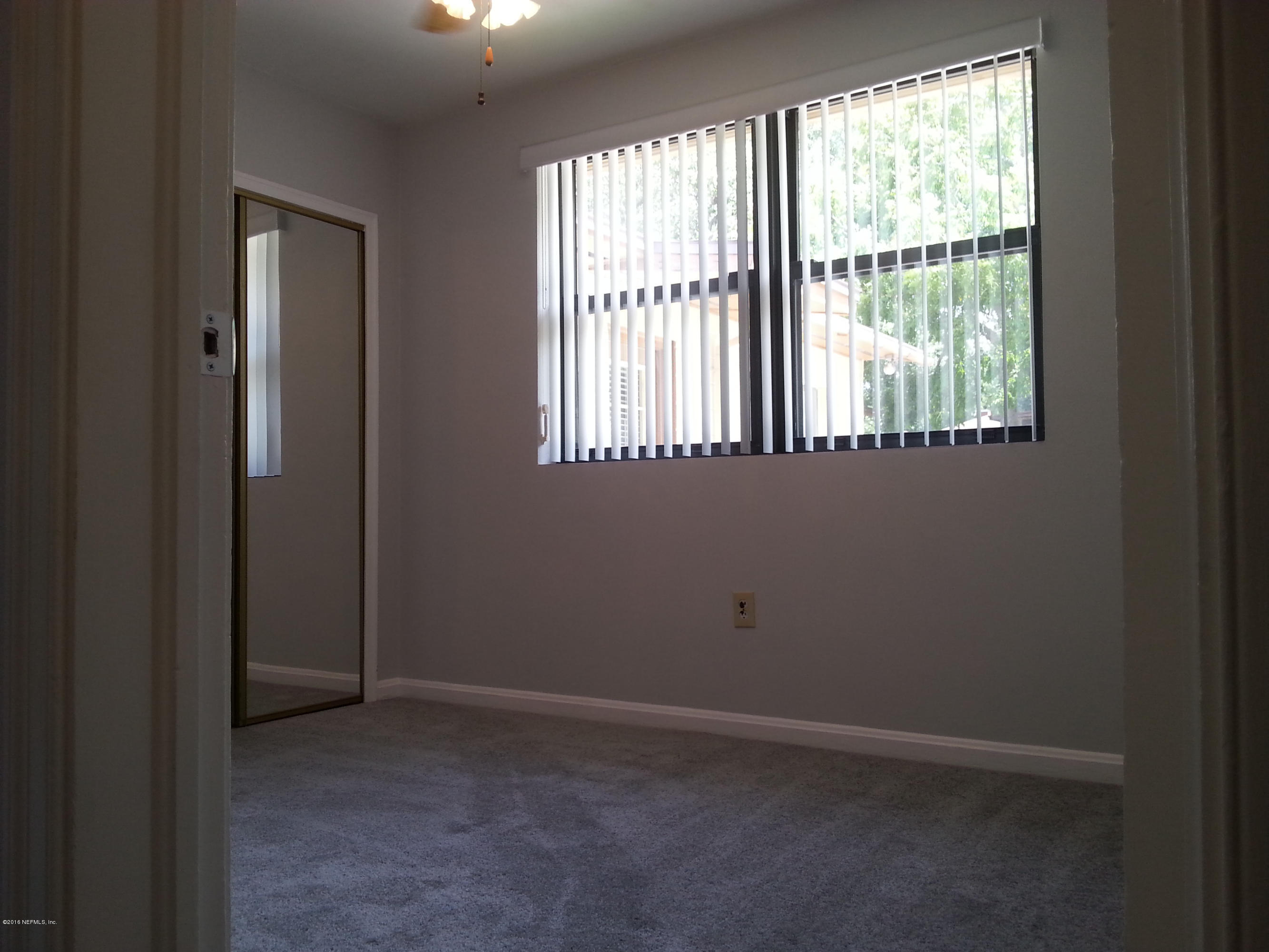 227 Glynlea Road Jacksonville, FL 32216 - Photo 10 of 24 20160902_125003