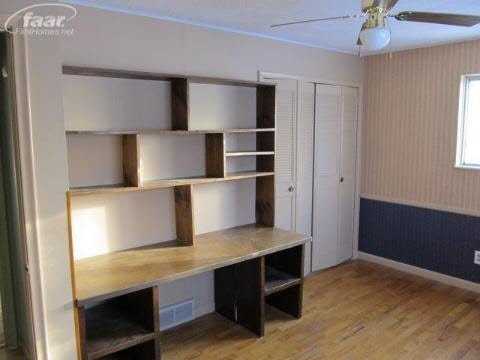 4510 East Copas Road Owosso, MI 48867 - Photo 11 of 17 20166654-10.JPG