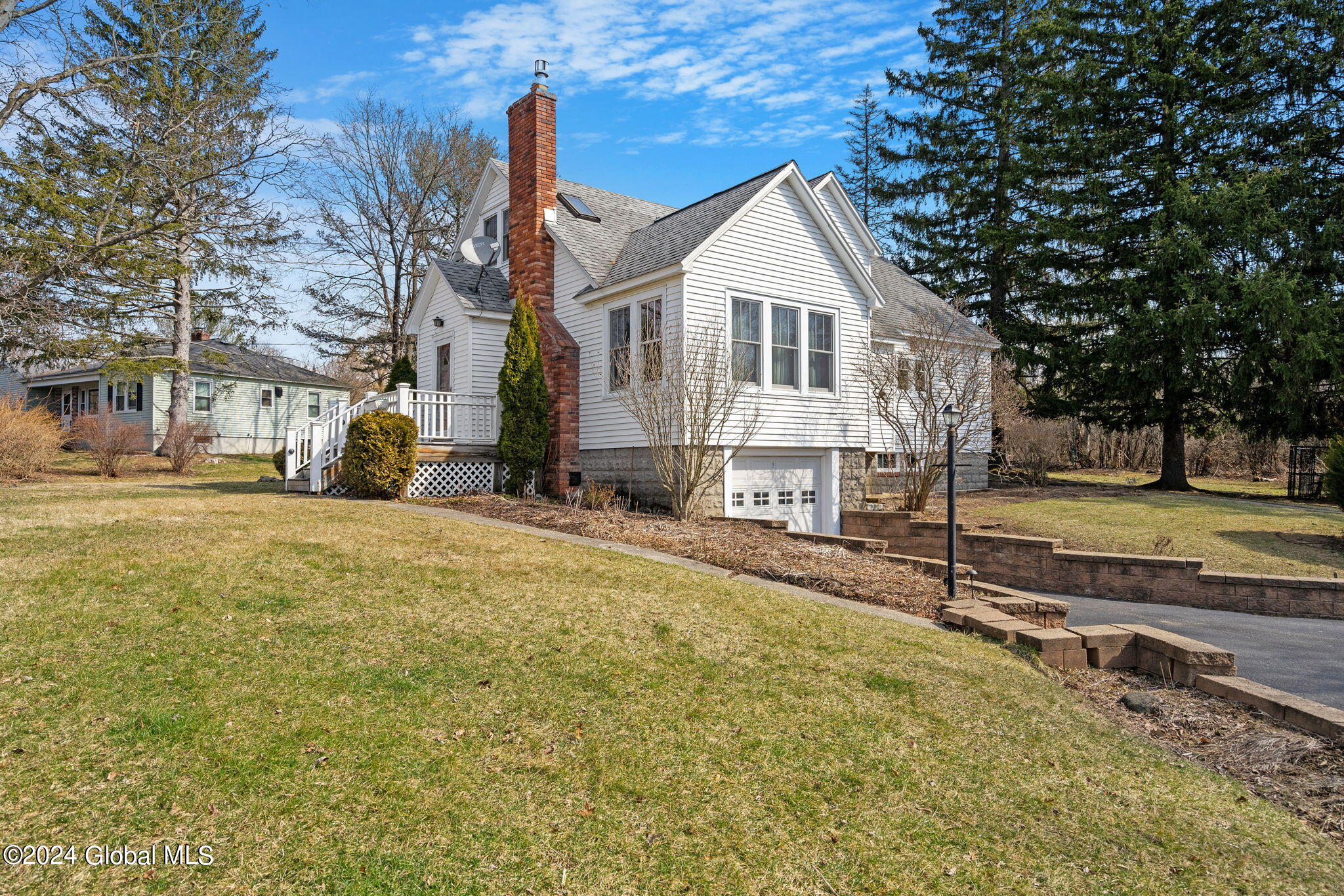 54 Spring Road Glenville, NY 12302 - Photo 3 of 37 3-web-or-mls-54-spring-rd