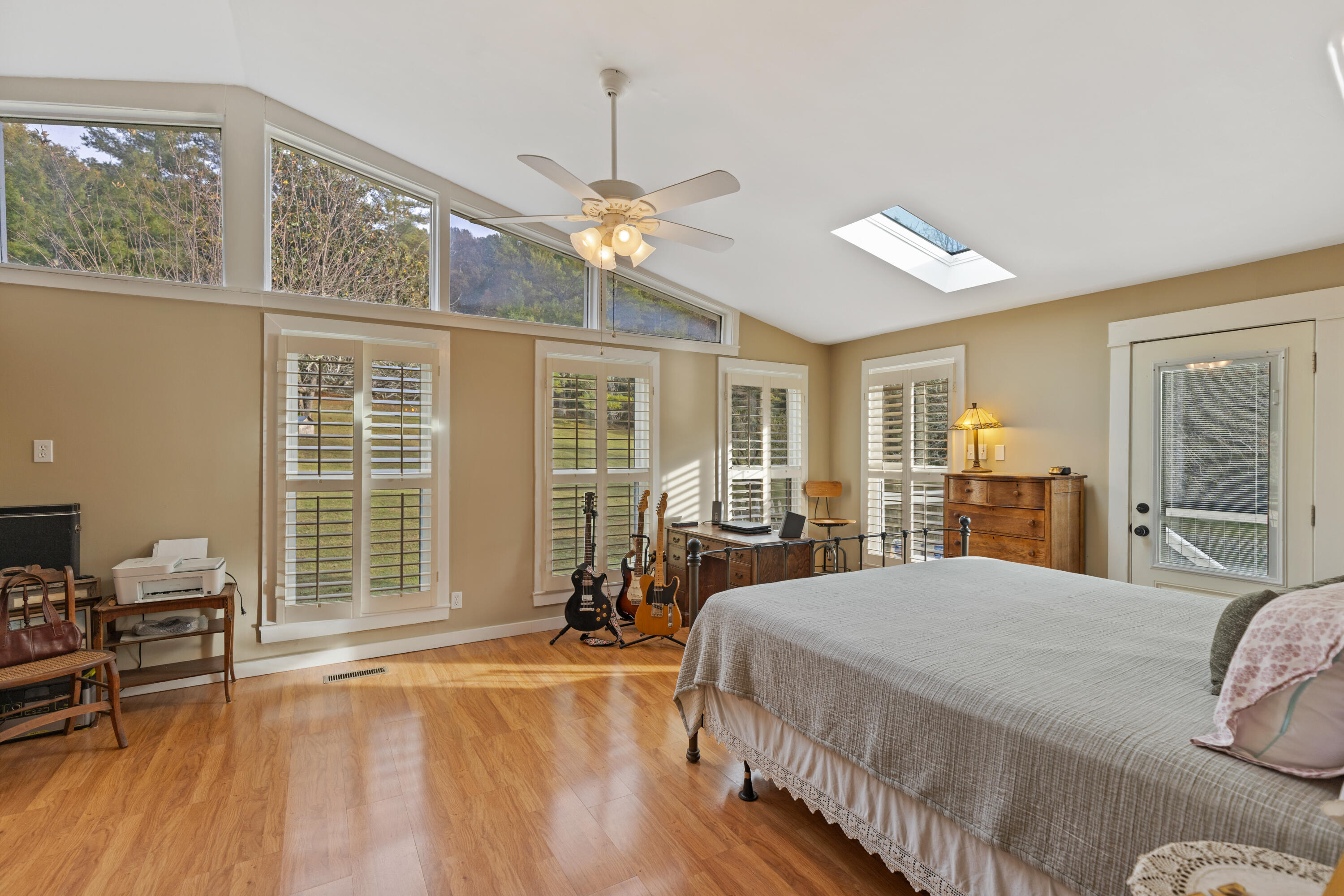 49 Hart Of Pine Road Dunlap, TN 37327 - Photo 46 of 126 PRIMARY SUITE