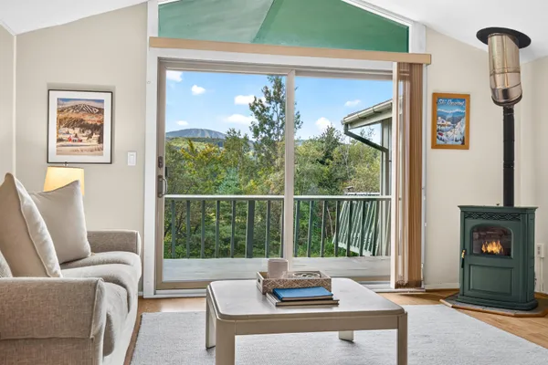 $345,000 | 19 Winhall Condo Road, Unit 4, Winhall, VT 05340