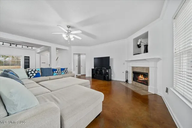 $409,900 | 3458 Marcia Louise Drive, Southaven, MS 38672