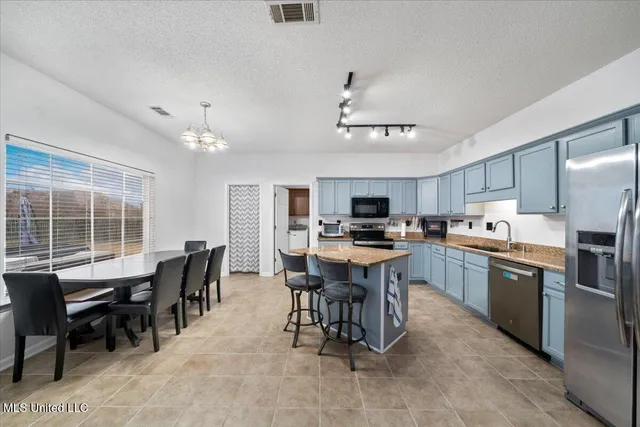 $409,900 | 3458 Marcia Louise Drive, Southaven, MS 38672