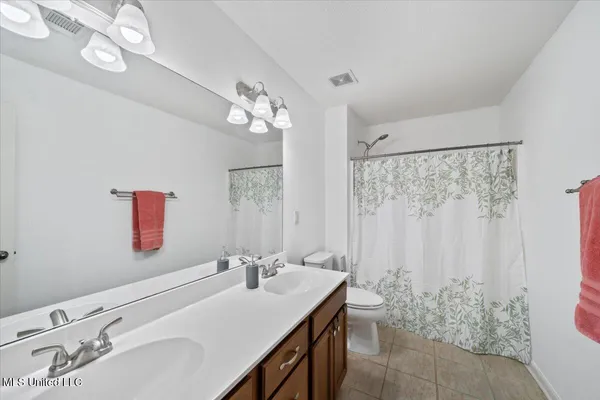 $399,900 | 3458 Marcia Louise Drive, Southaven, MS 38672