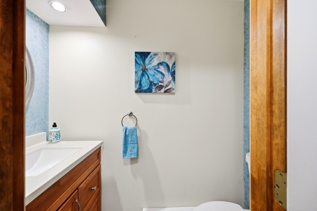 283 Fuller Road, Unit I Chicopee, MA 01020 - Photo 5 of 28