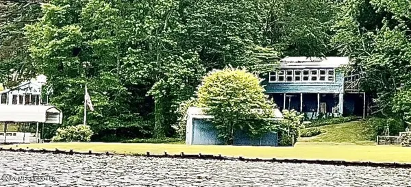 $399,000 | 318 Lakeshore Drive, Ashland, MS 38603