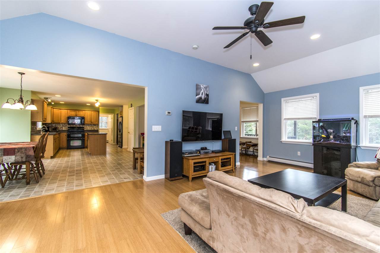 52 Fiddlehead Lane Rochester, NH 03867 - Photo 13 of 37