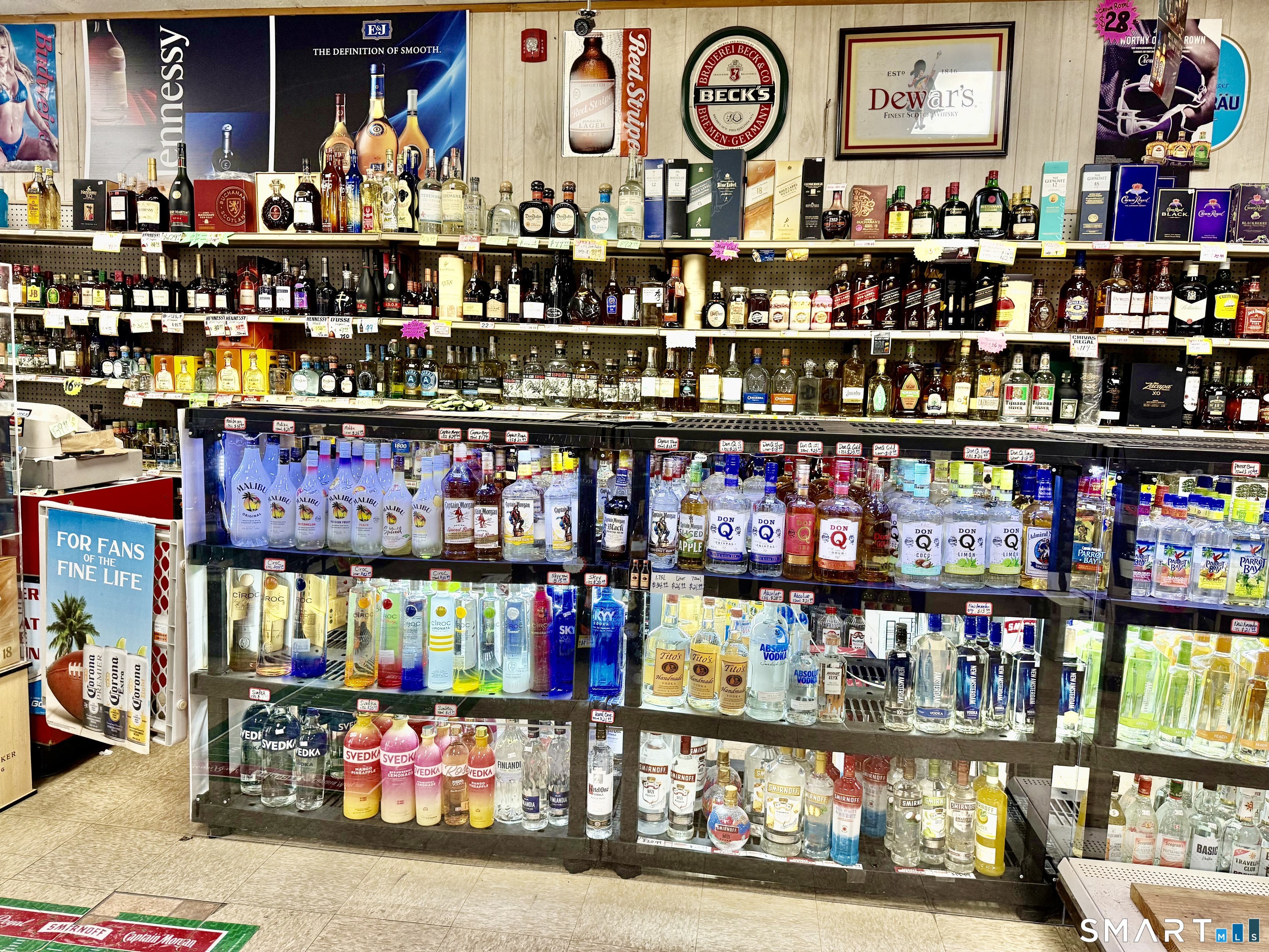 1368-1370 East Main Street Bridgeport, CT 06608 - Photo 5 of 38 Two Retail Units (1368 & 1370 E. Main), currently operating as a Liquor Store,