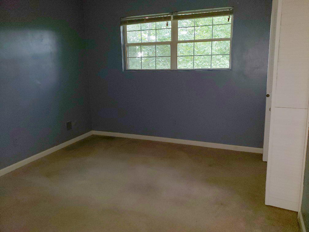 110 Lakeshore Terrace Road Hardy, VA 24101 - Photo 11 of 21 an empty room with a window