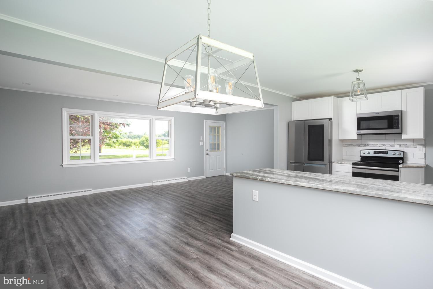 309 Ellisdale Road Chesterfield, NJ 08515 - Photo 11 of 31