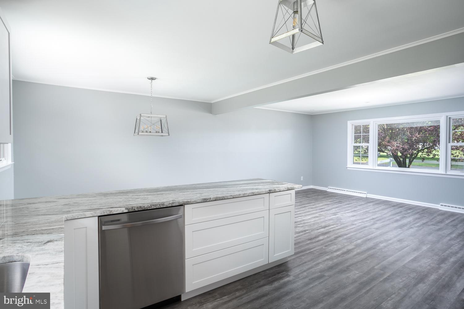 309 Ellisdale Road Chesterfield, NJ 08515 - Photo 13 of 31