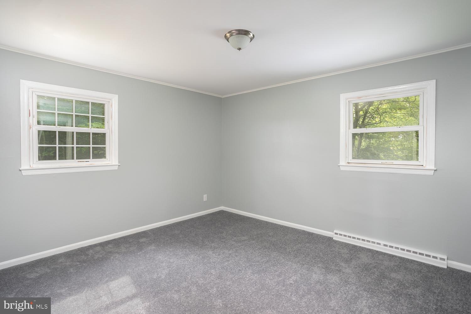 309 Ellisdale Road Chesterfield, NJ 08515 - Photo 14 of 31