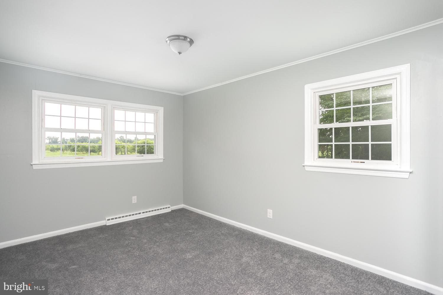 309 Ellisdale Road Chesterfield, NJ 08515 - Photo 17 of 31