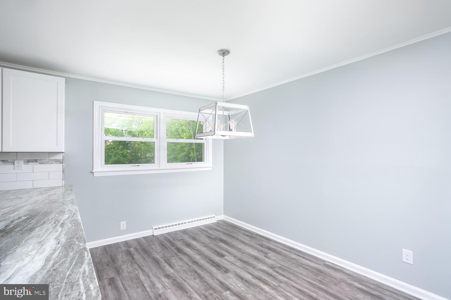 309 Ellisdale Road Chesterfield, NJ 08515 - Photo 10 of 31