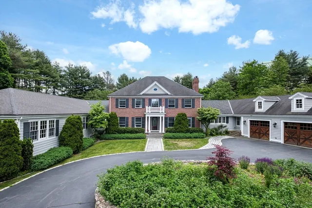$4,688,000 | 568 Wellesley Street, Weston, MA 02493