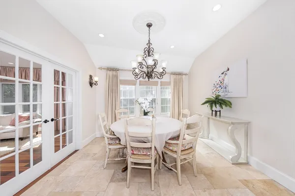 $4,388,000 | 568 Wellesley Street, Weston, MA 02493