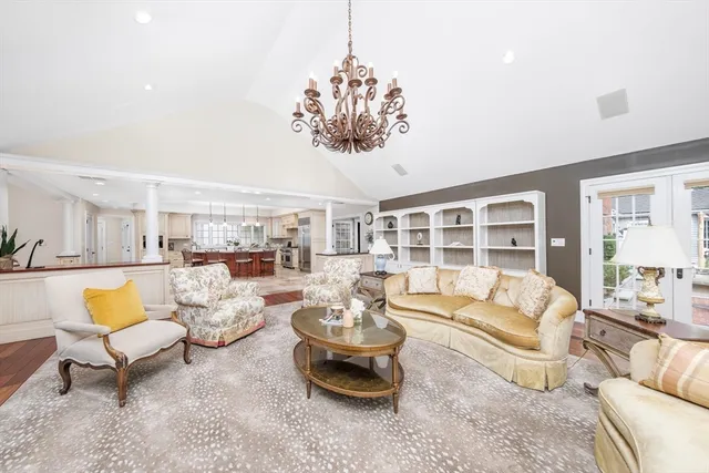 $4,688,000 | 568 Wellesley Street, Weston, MA 02493