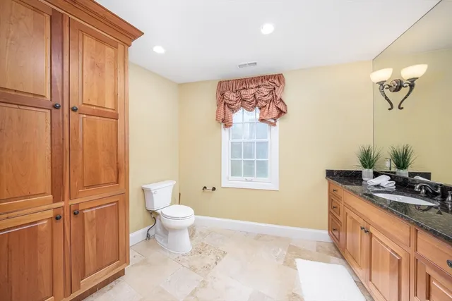 $4,688,000 | 568 Wellesley Street, Weston, MA 02493