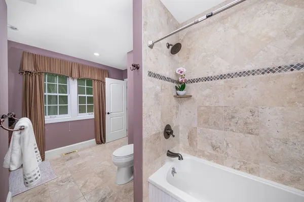 $4,388,000 | 568 Wellesley Street, Weston, MA 02493