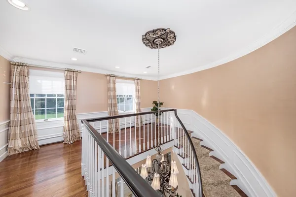 $4,388,000 | 568 Wellesley Street, Weston, MA 02493