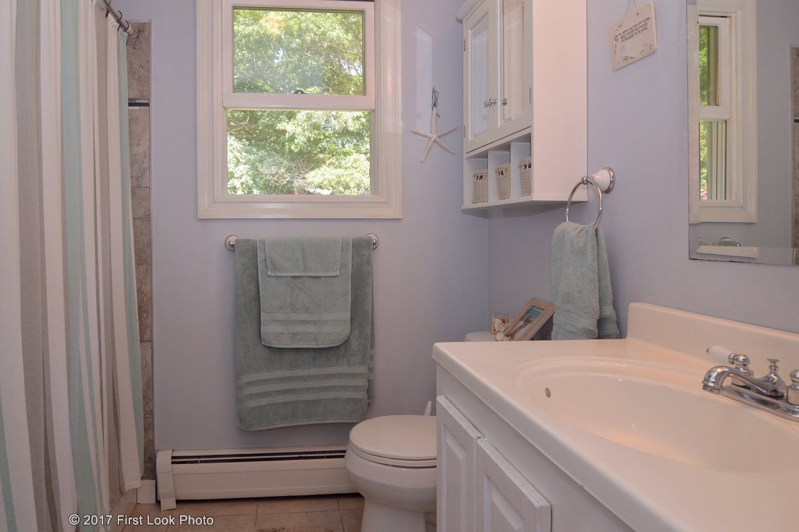 101 Linda Road Tiverton, RI 02878 - Photo 16 of 36