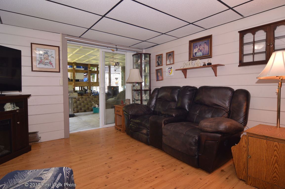 101 Linda Road Tiverton, RI 02878 - Photo 18 of 36