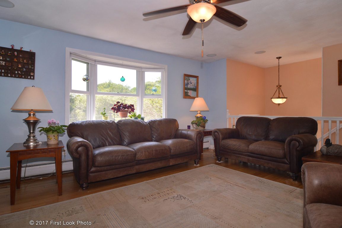 101 Linda Road Tiverton, RI 02878 - Photo 3 of 36