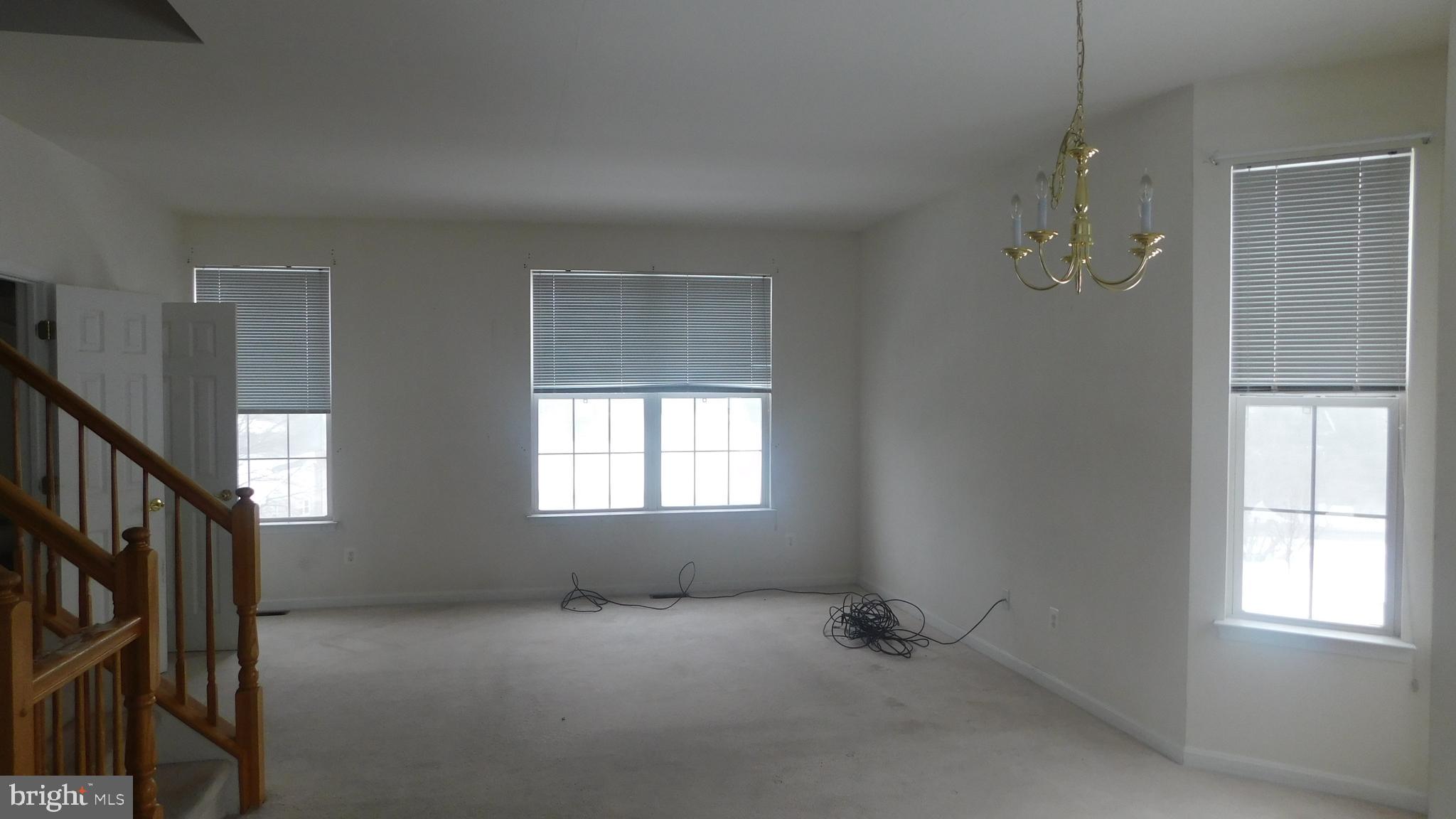 337 Bruaw Drive York, PA 17406 - Photo 5 of 23