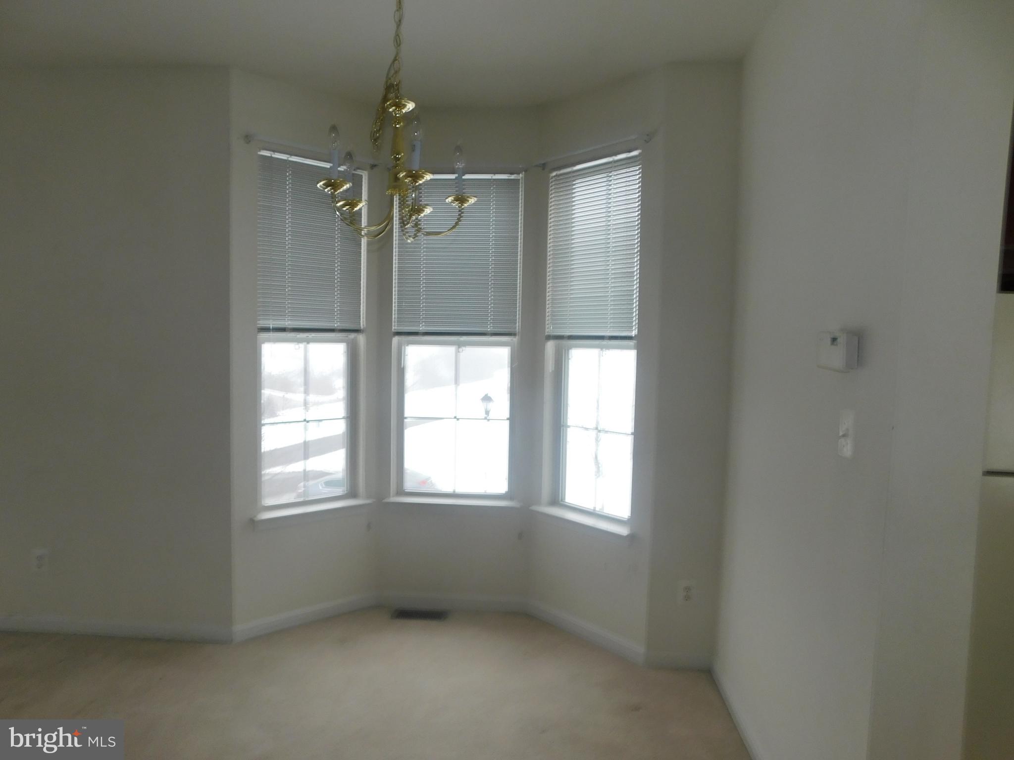 337 Bruaw Drive York, PA 17406 - Photo 7 of 23