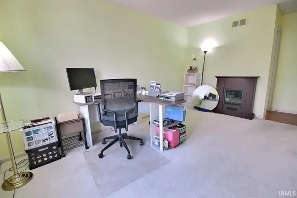 $299,900 | 6736 Covington Creek Trail, Fort Wayne, IN 46804