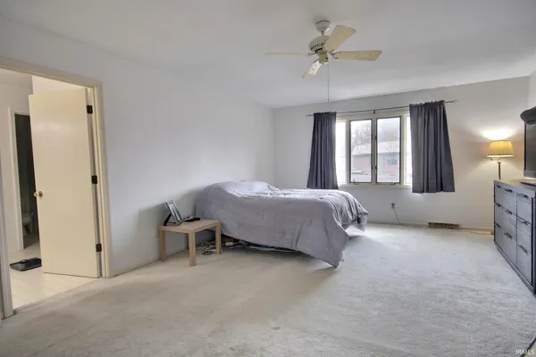 $299,900 | 6736 Covington Creek Trail, Fort Wayne, IN 46804